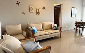 Apto Excelente C/Ar, Varanda Gourmet e Piscina